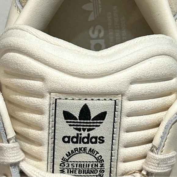 Adidas (Unisex) Samba Shoes in Cream and Brown - Picture 8 of 8